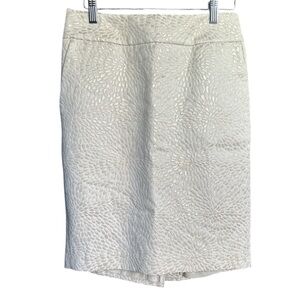 Ann Taylor LOFT Midi Pencil Skirt Size: 0